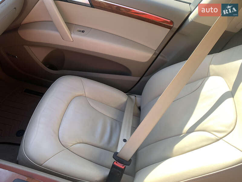 Позашляховик / Кросовер Audi Q7 2014 в Кривому Розі фото 10 Позашляховик / Кросовер Audi Q7 2014 в Кривому Розі