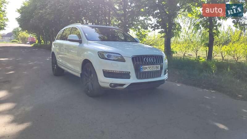 Внедорожник / Кроссовер Audi Q7 2013 в Сумах