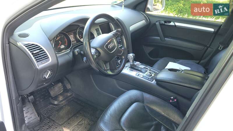 Внедорожник / Кроссовер Audi Q7 2013 в Сумах