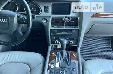 Позашляховик / Кросовер Audi Q7 2010 в Великій Багачці