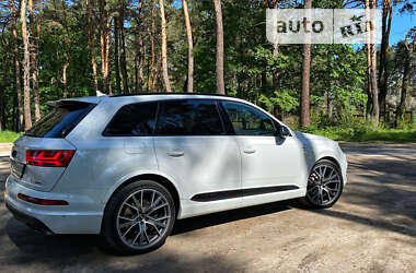 Внедорожник / Кроссовер Audi Q7 2017 в Житомире