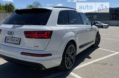 Внедорожник / Кроссовер Audi Q7 2017 в Житомире