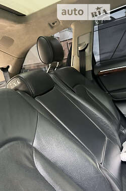 Позашляховик / Кросовер Audi Q7 2010 в 