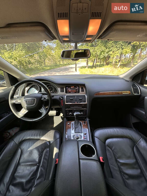 Позашляховик / Кросовер Audi Q7 2015 в Одесі