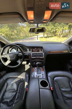 Внедорожник / Кроссовер Audi Q7 2015 в 