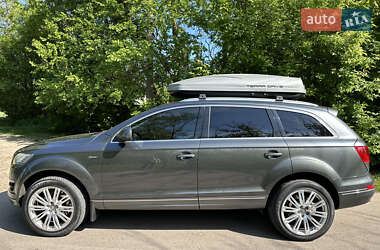 Внедорожник / Кроссовер Audi Q7 2015 в 