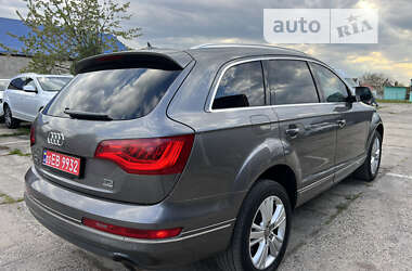 Внедорожник / Кроссовер Audi Q7 2011 в Владимир-Волынском