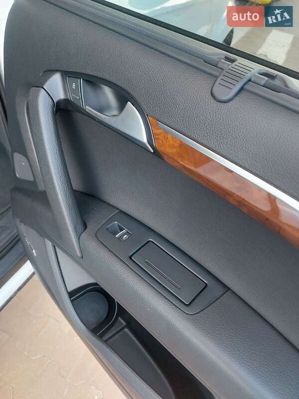 Внедорожник / Кроссовер Audi Q7 2014 в Киеве