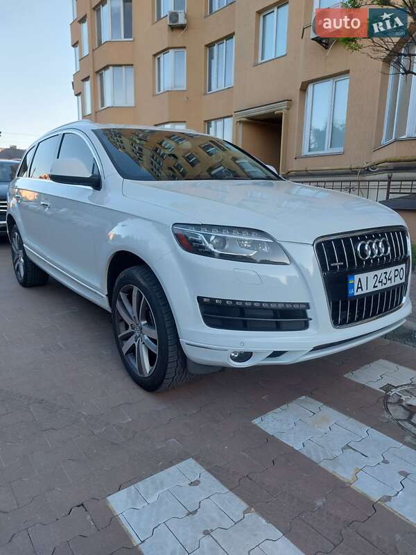 Позашляховик / Кросовер Audi Q7 2014 в Києві