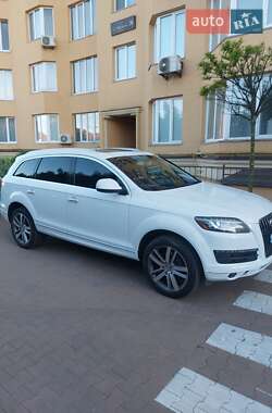 Внедорожник / Кроссовер Audi Q7 2014 в Киеве