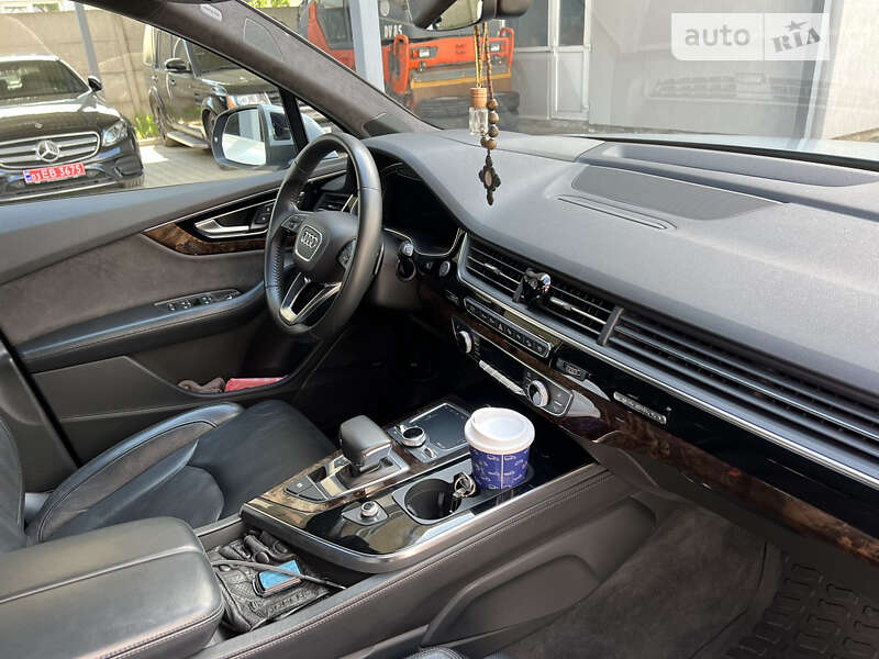 Внедорожник / Кроссовер Audi Q7 2019 в Луцке