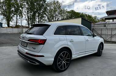 Внедорожник / Кроссовер Audi Q7 2020 в Киеве