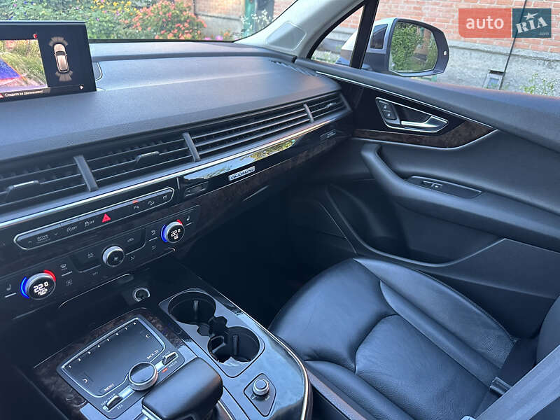 Внедорожник / Кроссовер Audi Q7 2018 в Полтаве