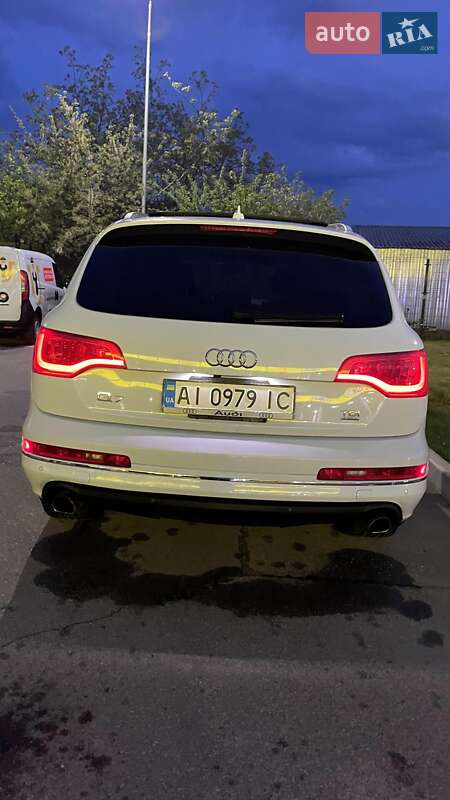 Позашляховик / Кросовер Audi Q7 2012 в Києві