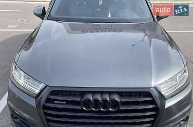 Внедорожник / Кроссовер Audi Q7 2018 в 