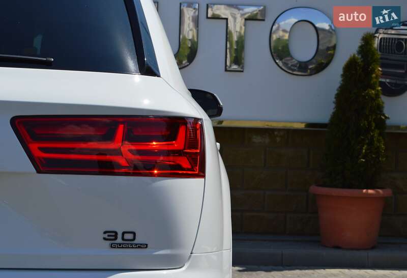 Позашляховик / Кросовер Audi Q7 2016 в Одесі