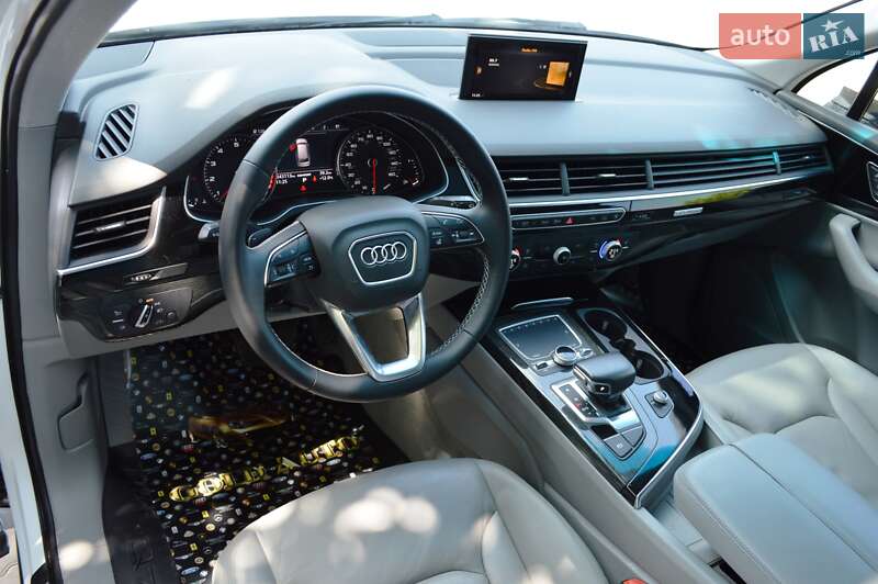 Позашляховик / Кросовер Audi Q7 2016 в Одесі