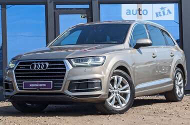 Внедорожник / Кроссовер Audi Q7 2017 в Киеве