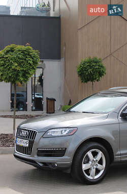 Внедорожник / Кроссовер Audi Q7 2015 в Мукачево