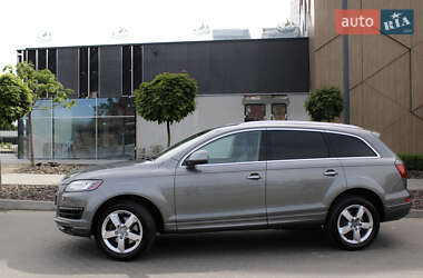 Внедорожник / Кроссовер Audi Q7 2015 в Мукачево