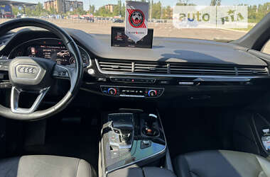 Позашляховик / Кросовер Audi Q7 2016 в Кривому Розі