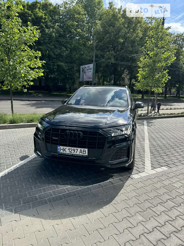 Внедорожник / Кроссовер Audi Q7 2019 в Ровно