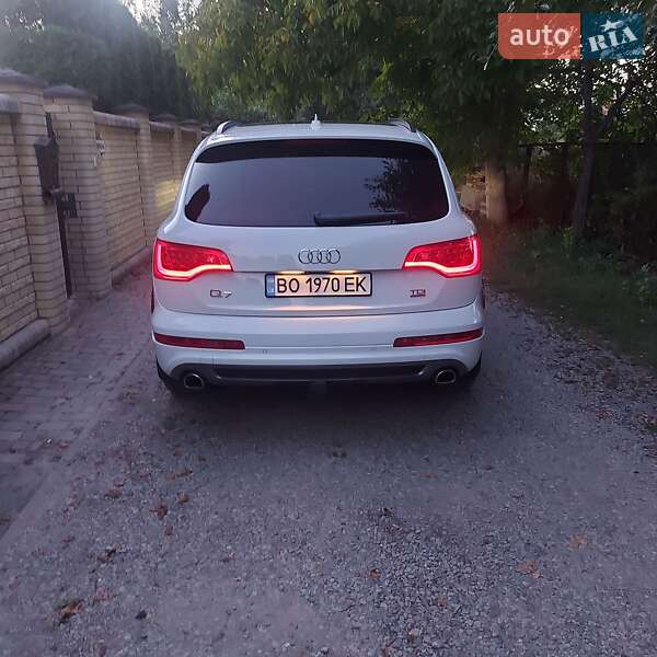 Внедорожник / Кроссовер Audi Q7 2015 в Чорткове