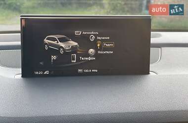 Внедорожник / Кроссовер Audi Q7 2016 в 