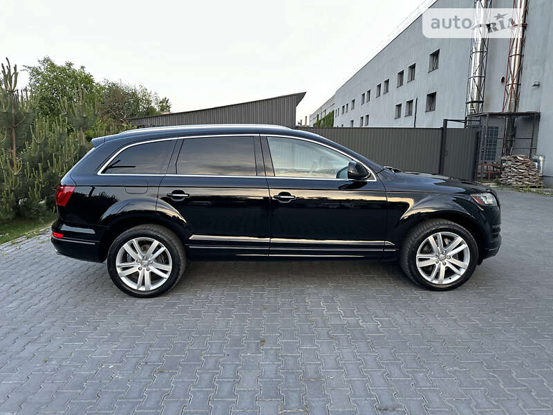 Позашляховик / Кросовер Audi Q7 2015 в Рівному