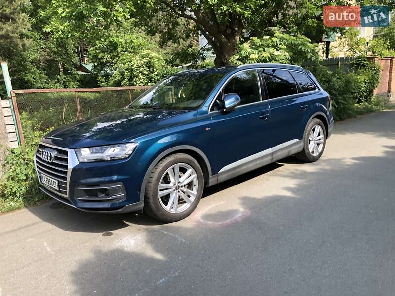 Внедорожник / Кроссовер Audi Q7 2018 в Киеве