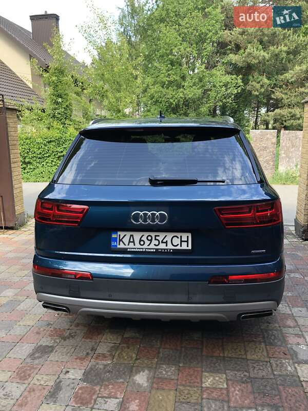 Внедорожник / Кроссовер Audi Q7 2018 в Киеве
