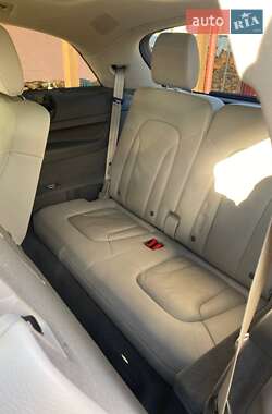 Внедорожник / Кроссовер Audi Q7 2011 в 