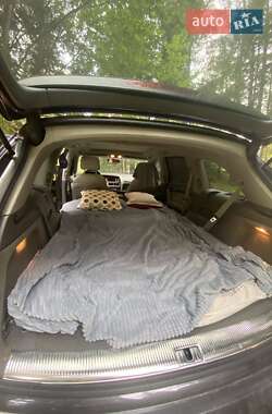 Внедорожник / Кроссовер Audi Q7 2011 в 