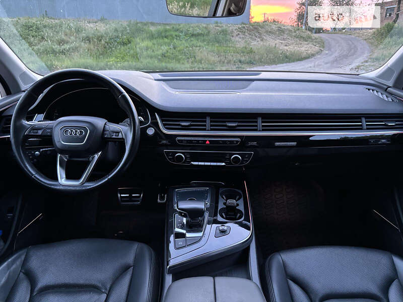 Внедорожник / Кроссовер Audi Q7 2016 в Фастове