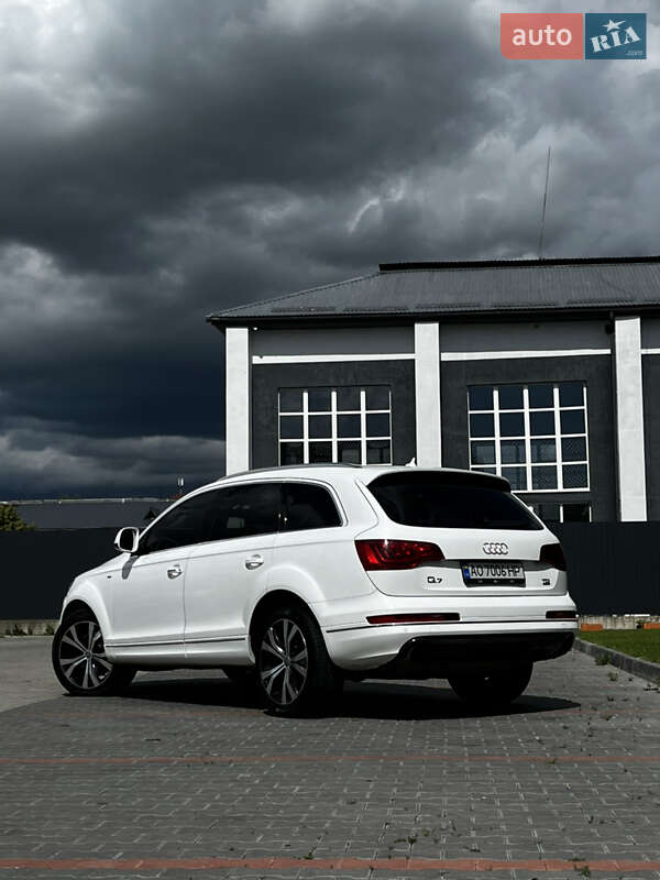 Позашляховик / Кросовер Audi Q7 2010 в Мукачевому