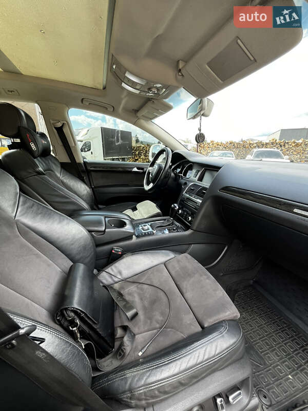 Позашляховик / Кросовер Audi Q7 2010 в Мукачевому