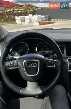 Внедорожник / Кроссовер Audi Q7 2010 в 