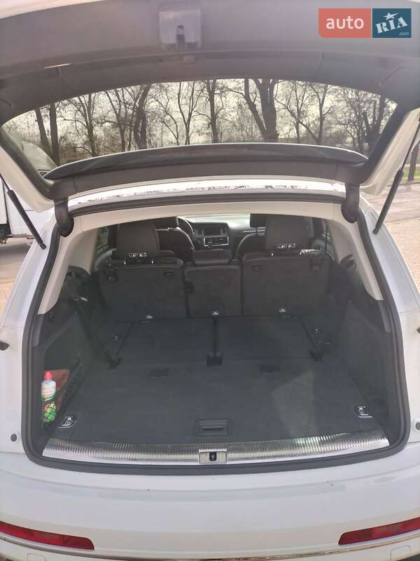 Позашляховик / Кросовер Audi Q7 2015 в Нікополі