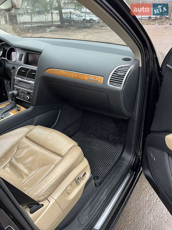 Внедорожник / Кроссовер Audi Q7 2011 в Житомире
