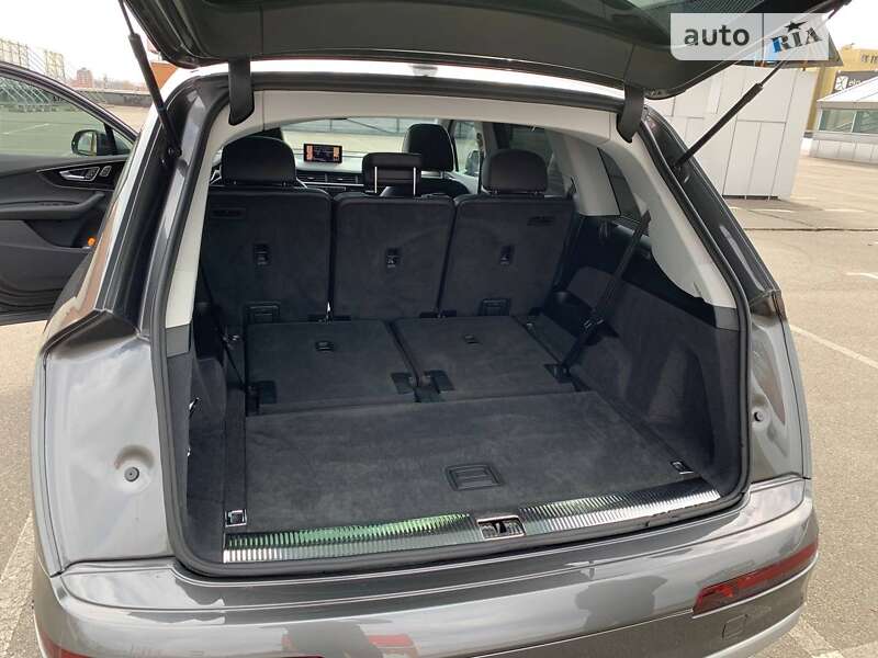 Внедорожник / Кроссовер Audi Q7 2018 в Киеве