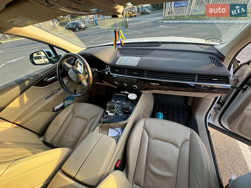 Позашляховик / Кросовер Audi Q7 2017 в Одесі