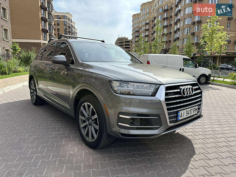 Внедорожник / Кроссовер Audi Q7 2017 в Киеве