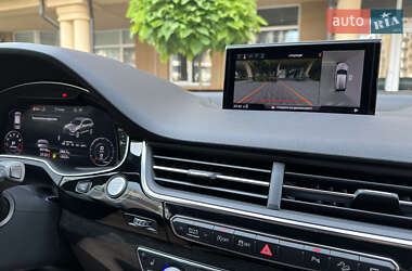 Внедорожник / Кроссовер Audi Q7 2017 в Киеве