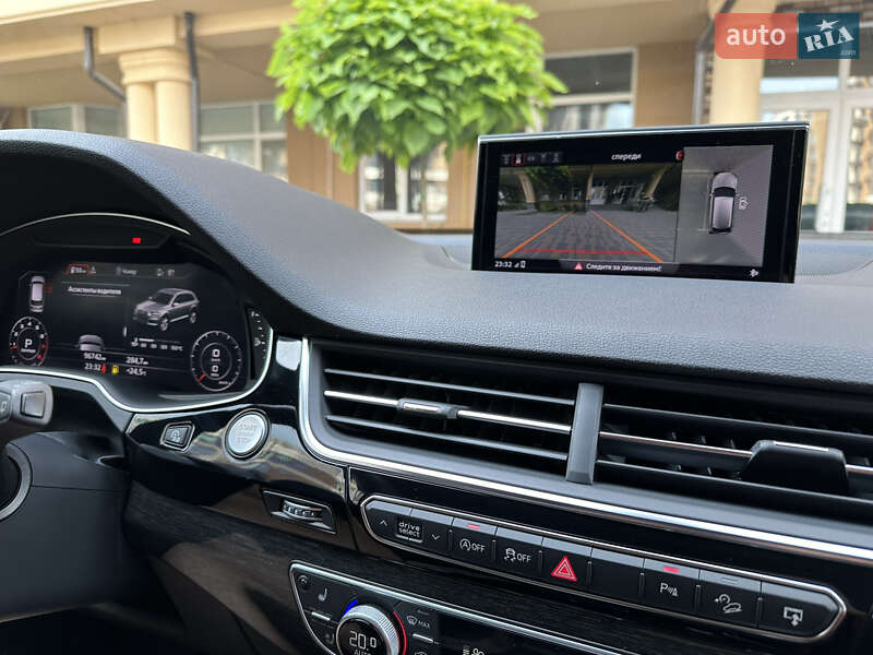 Внедорожник / Кроссовер Audi Q7 2017 в Киеве