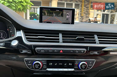 Внедорожник / Кроссовер Audi Q7 2017 в Киеве