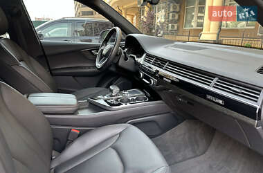 Внедорожник / Кроссовер Audi Q7 2017 в Киеве