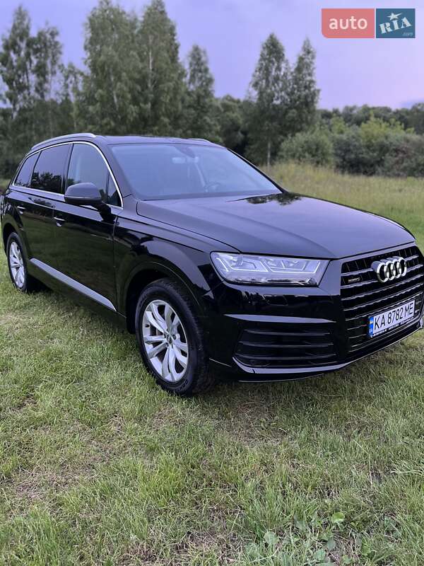 Позашляховик / Кросовер Audi Q7 2016 в Фастові