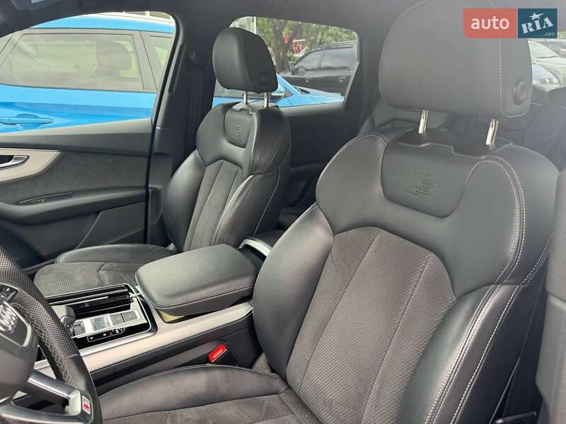 Позашляховик / Кросовер Audi Q7 2021 в Кропивницькому