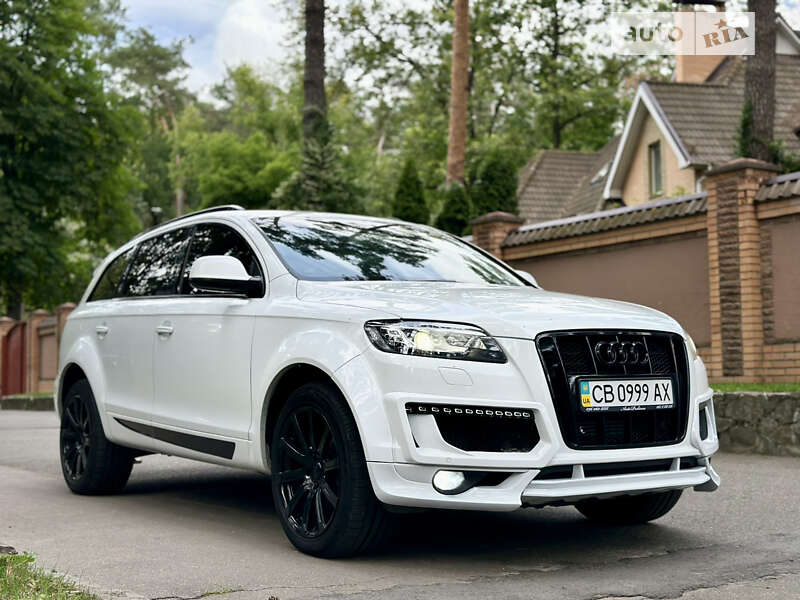 Внедорожник / Кроссовер Audi Q7 2013 в Чернигове