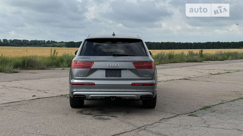 Внедорожник / Кроссовер Audi Q7 2016 в Тальном фото 12 Внедорожник / Кроссовер Audi Q7 2016 в Тальном